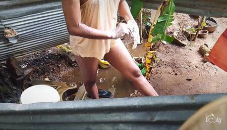 Teenage Naughty Desi Village Girl Bathes in the Outdoors and Watches Secretly