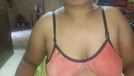 Tamil Uma Spreads Her Hot Pussy and Husband Looks Away From His Finger and a Liquid Comes Out of It Part 2