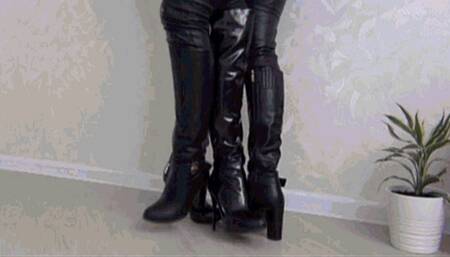 Footsie Play in sexy leather clothes 4ABFn
