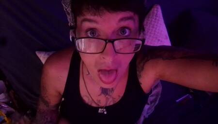 Nerdytrans with Glasses Gives Epic Blowjob