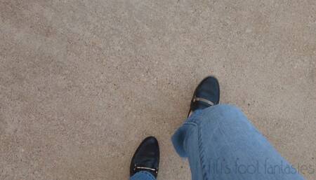 Fifi pedal pumping in mules sandals and blue jeans replay