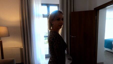 Wanilianna and her anal masturbation: part 1