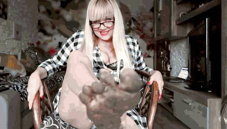 My dirty dirty feet on your face AVI (1280x720) FHD