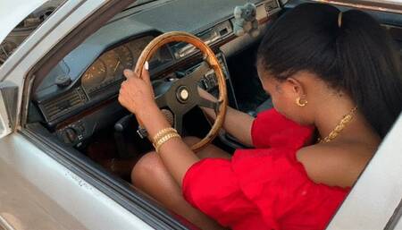 The Pedal Queen having DIFFICULTY Starting Him Up