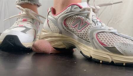 A Shoejob in New Balance 530 Sneakers - Cockcrush and CBT in Brand new Sneakers - Sneaker fetish - side - 4k Quality