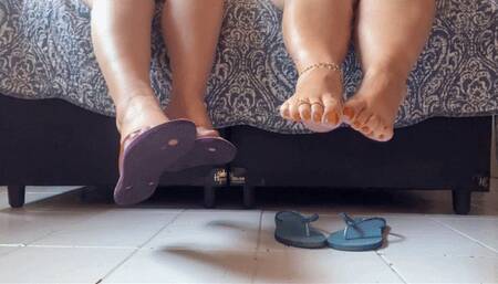 Juliette RJ and Dolce Amaran in a dangling clip compilation 3 clips in one -FOR MOBILE DEVICES USERS - FEET FETISH - BBW - DANGLING - CHUBBY GODDESS - FUR FLUFFY MULES - MULES - THICK LEGS - FLIP FLOPS DANGLINGLEGS