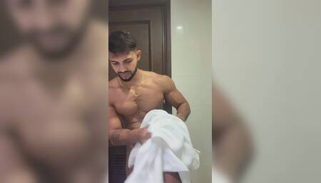 Hotness in Hotel