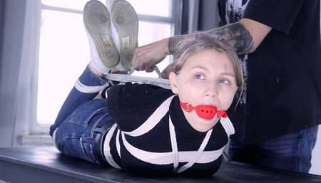 TIGHT BONDAGE FOR BRAMBLE (FHD)