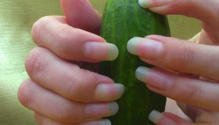 Natural Nails Vs Cucumber (mkv)