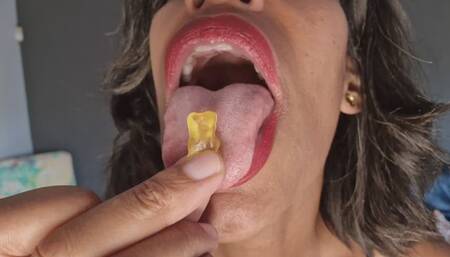 Gummy vore delight