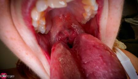 Zee Devours Raquel's Tiny! HD MP4 1080p Format