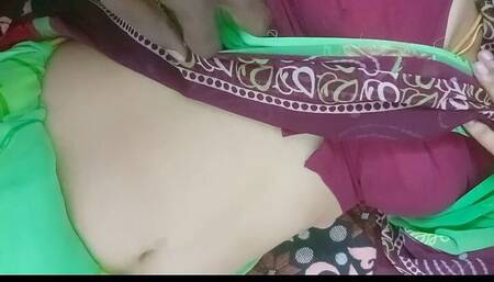 Hot Wife Meera Saree Seducing