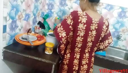 Kitchen Sex in Sonali Bhabhi