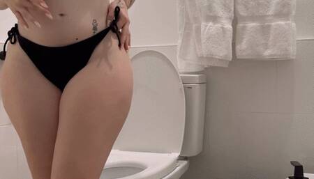 Taking a Big Princess Dump