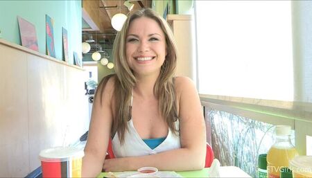 Kinky Like Her Sister 1