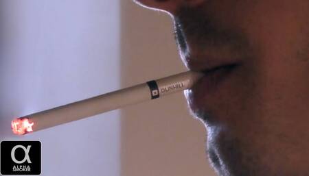 Smoking Dunhill Fine Cut Black Extra close 1