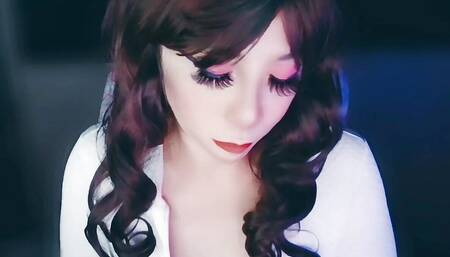 Asian trans in sexy swimsuit waiting to be gangbang