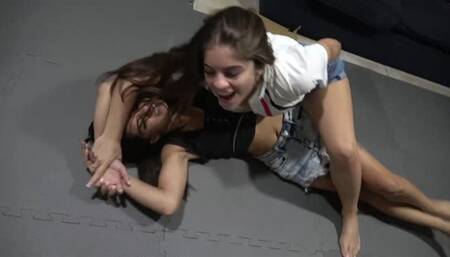 Dalvina vs Violet Rose: Anybody Home?