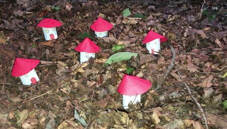 Giantess finds Tinies making themselves at Home in Giantess Land 1080