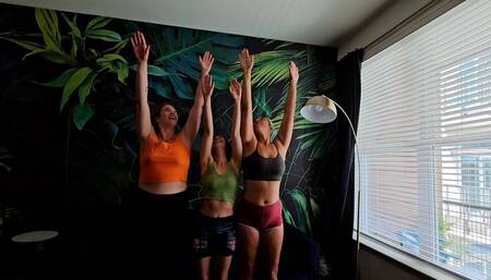 Fun Sized Katherine Gets Played With Featuring Two Six Foot Goddesses! L&C, Size Comparison