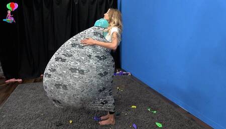 Barbie F Debuts Doing Balloon Stuffing Cam 2 FULL Video HD (1920x1080)