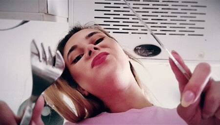 Snack in the fridge mp4 HD