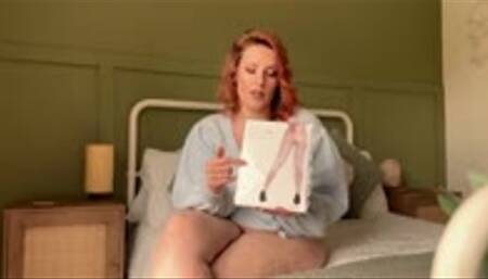 Lady Langford Reviews - Miss Naughty Sheer Gloss Crotchless 15D Tights in Blue