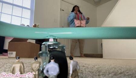 New Home Invasion! Tinies Vs Stella