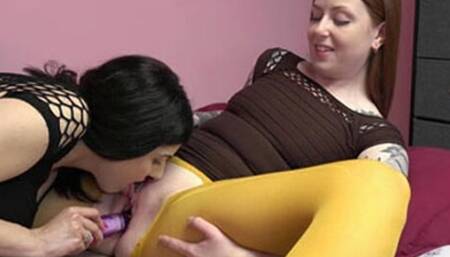 Allison and Anna order from Dildo Dash