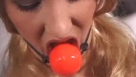 Amatory mademoiselle's shaved sex