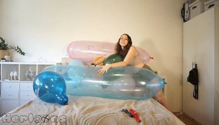 Saskia - Having a blast with overinflated Nastila balloons