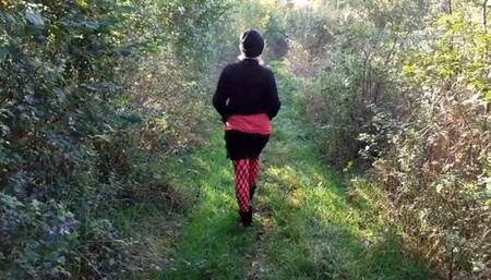 Outdoor Buttcrackin the countryside