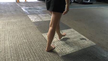 Nellie first wander thru a multi story pt1