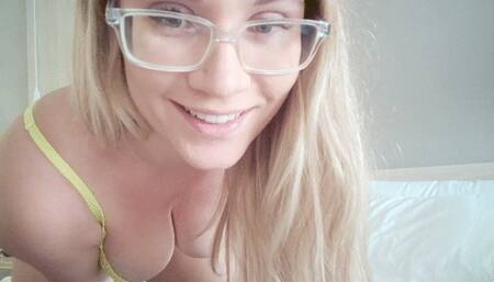 Dildo and Vibrator on my Horny Pussy (HD)