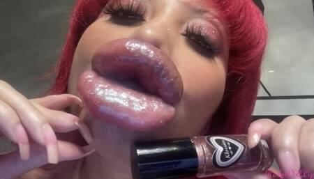 RubyDollLipz's 8-13-24 Growing XXXL Doll Lips