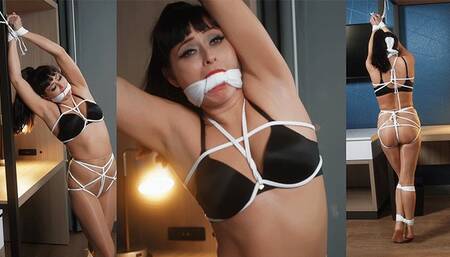 Lil Mizz Unique 03 - Wiggle For Me [4k]