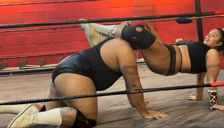 Male humiliated and eaten by thighs