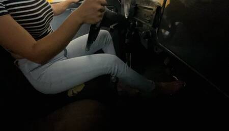 Jarlyn driving the old Volkswagen beetle in the morning to go with her friend to the supermarket part 2