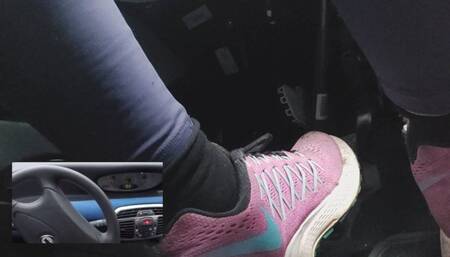 Driving in the pouring rain on the wet Italian roads 1080HD