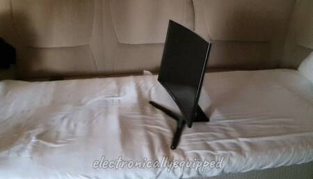 Fucking a Gaming Monitor and cum on it