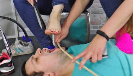 Queen Hanna and Lady Nora - We break his silence