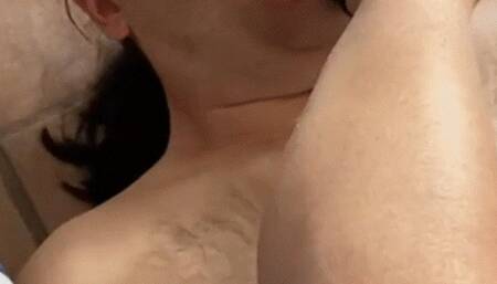 Lecca suole e spompina tacchi