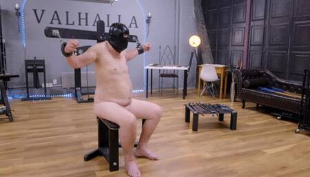 Lady encourages her slave to take pain to please her