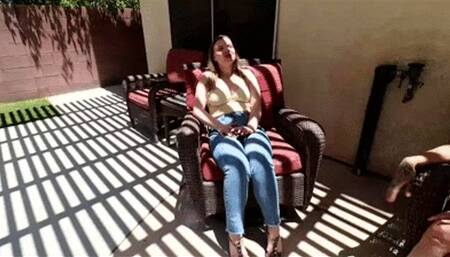 INEED2PEE Harlow West has 2 unplanned accidents in tight jeans