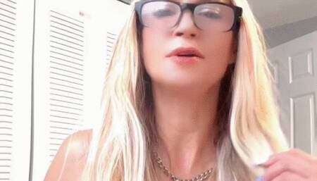 GIANTESS TEACHER MISS BITSY TEACHES A CLASS ON HOW BEST TO CRUSH TINY HUMANS AS SHE SQUIRTS CUM AND PEE ALL OVER THE FLOOR