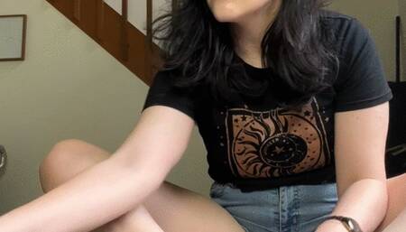 Smelly dirty feet worship instructions ( light humiliation)