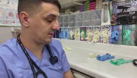 Let’s try on gloves with drcanada69