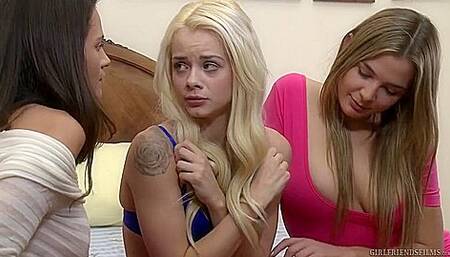 Vanessa Veracruz, Elsa Jean - Women Seeking Women 135
