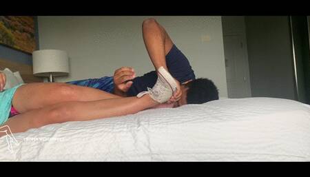 SOFIEQUEEN APRIL FOOLS FOOT SMOTHER