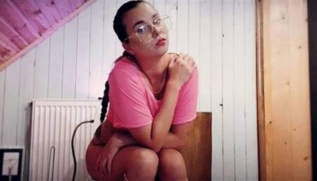 I smashed Angie's toilet mp4 HD